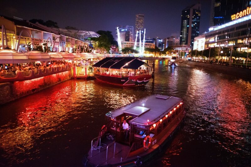مرکز جشن های سنگاپور CLARKE QUAY | قیمت تور سنگاپور,تور کریسمس سنگاپور